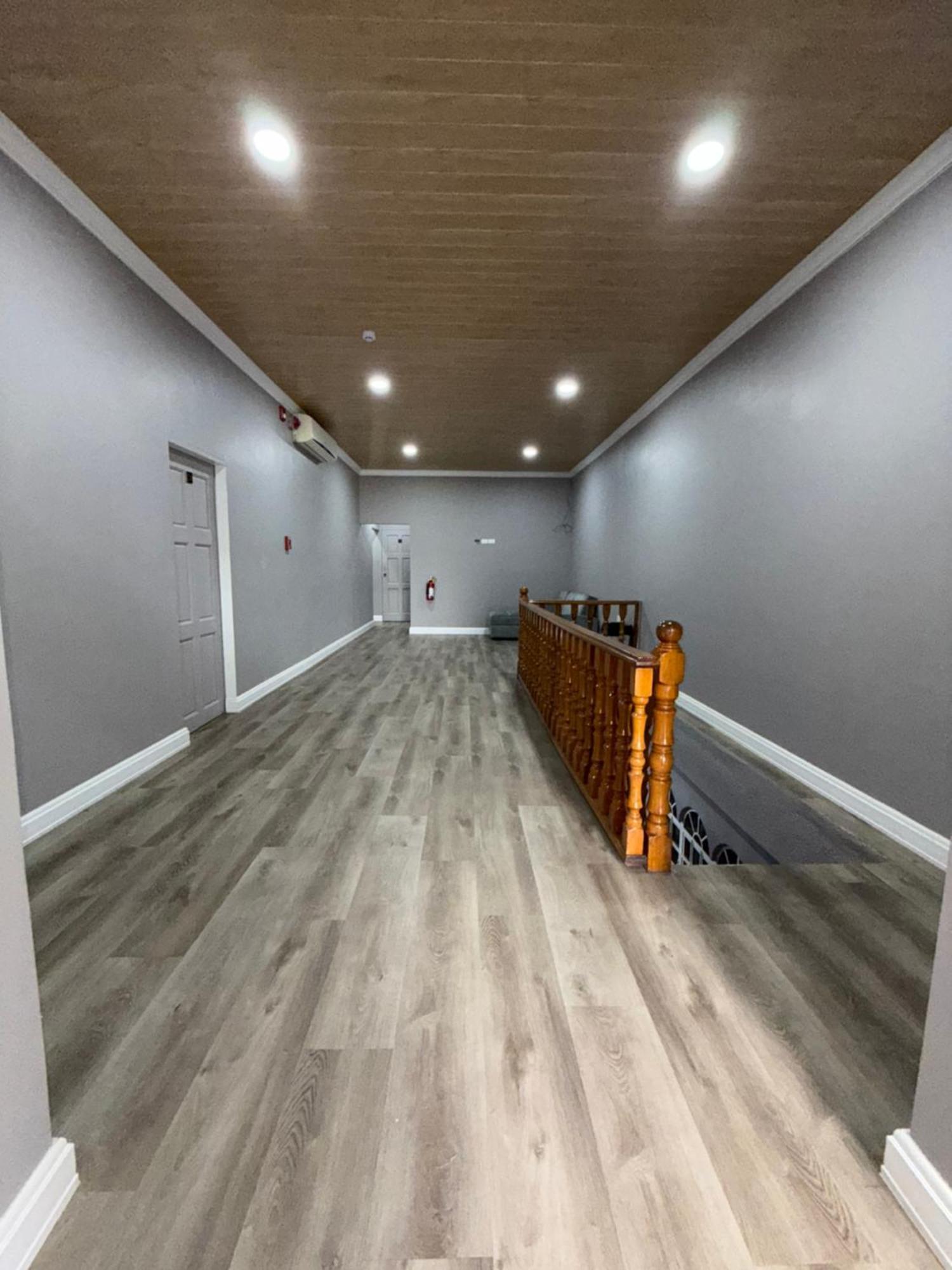 Airport Suites Hotel Piarco Екстериор снимка