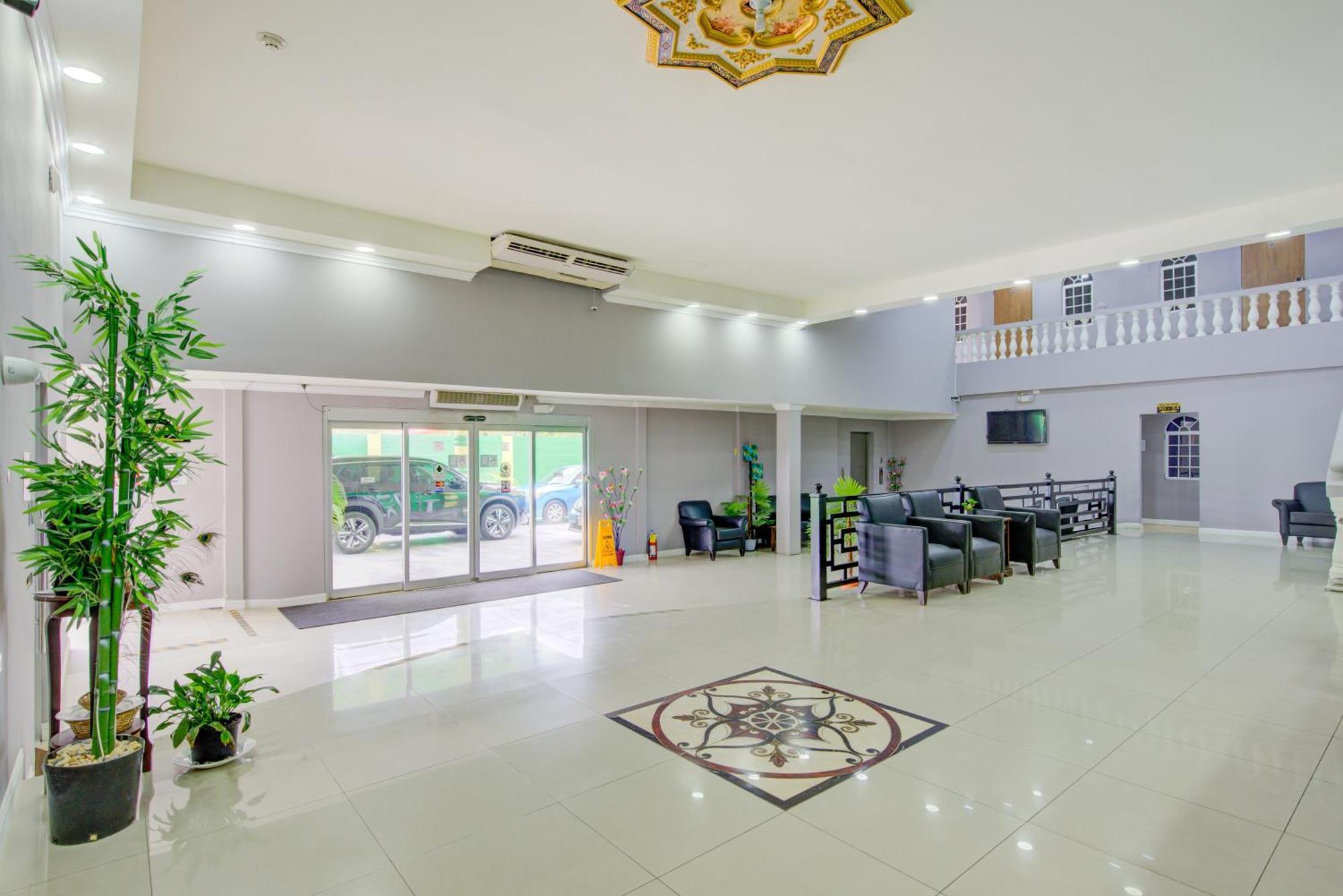 Airport Suites Hotel Piarco Екстериор снимка