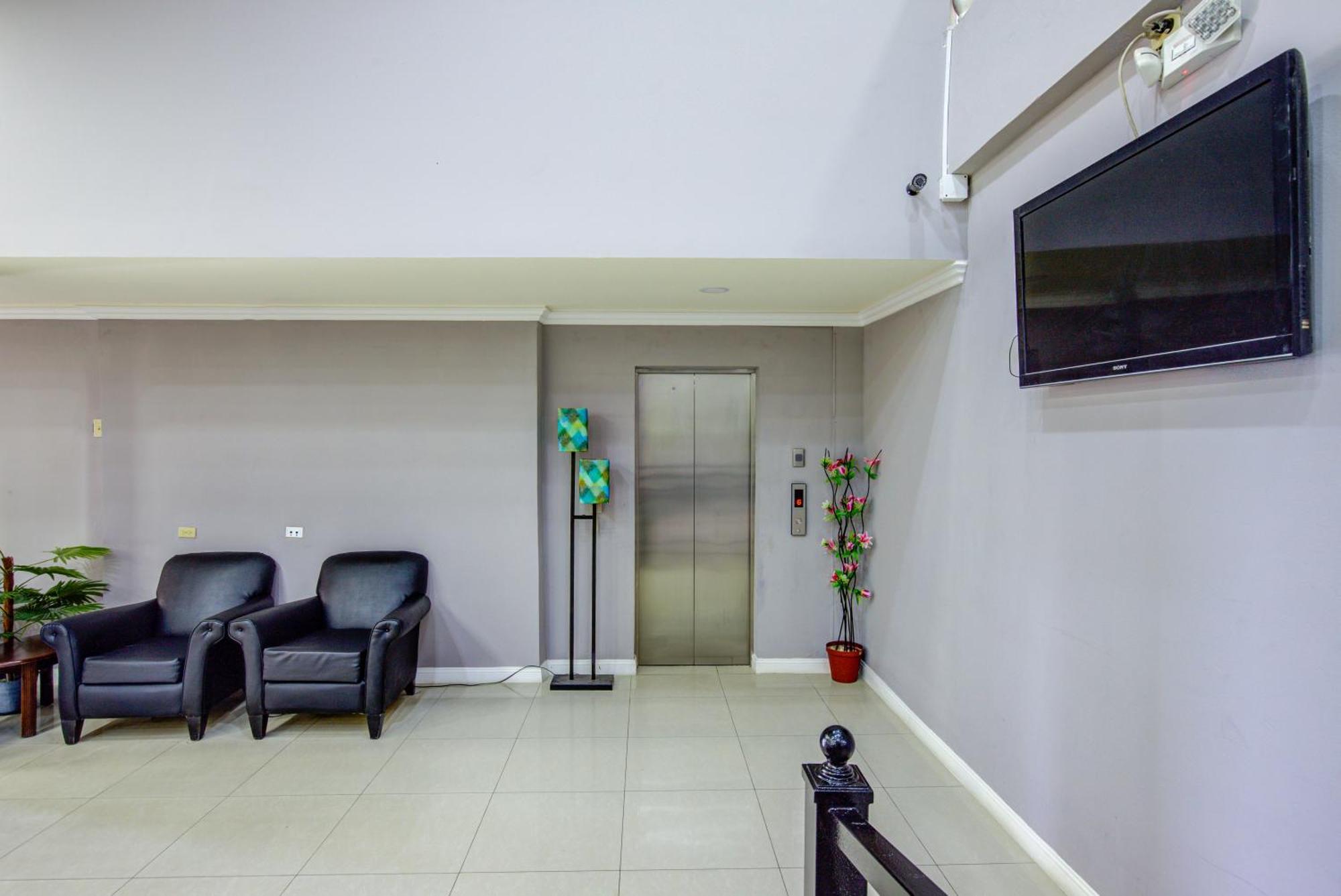 Airport Suites Hotel Piarco Екстериор снимка